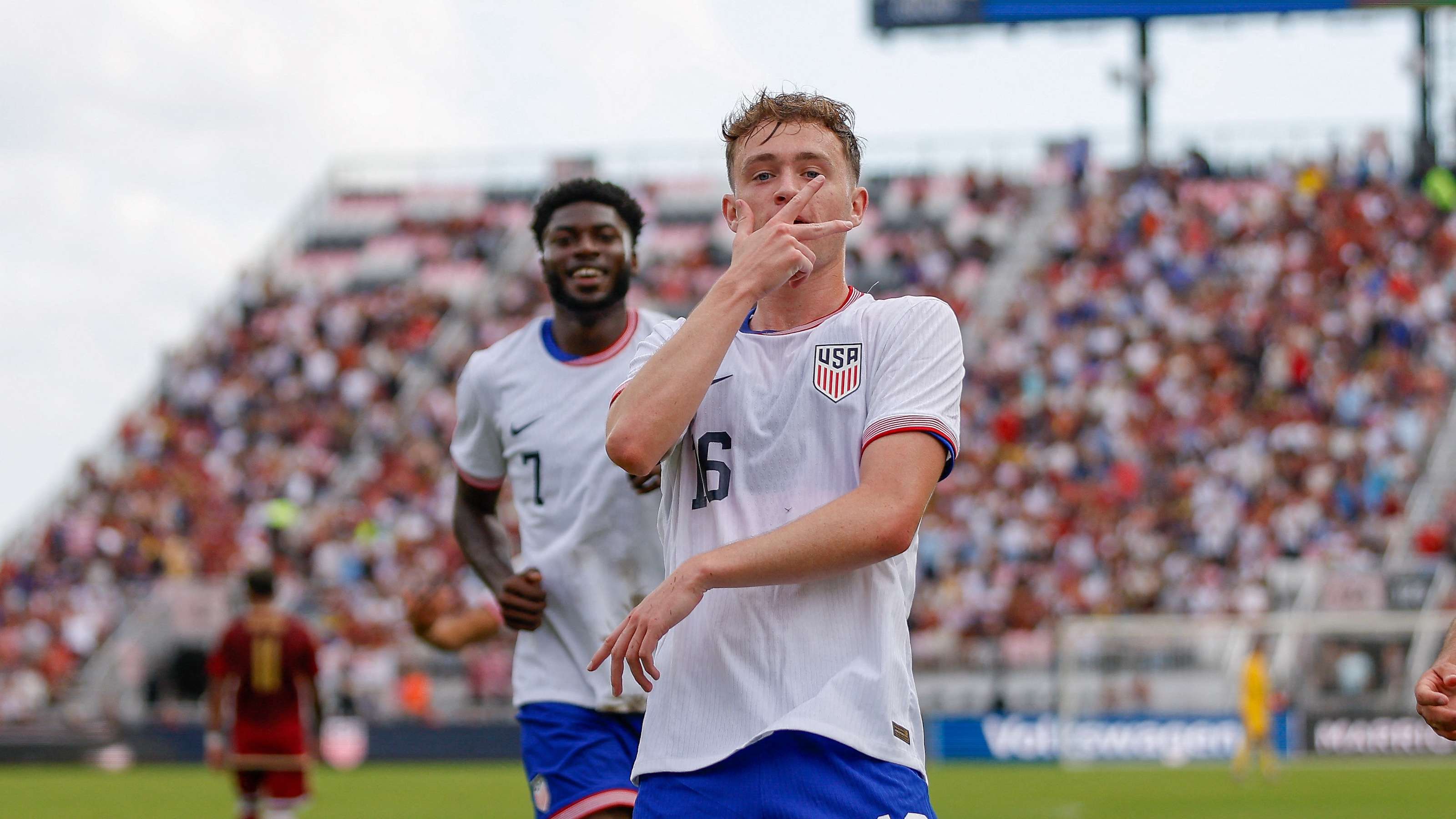 国歌不仅是 国歌不仅是